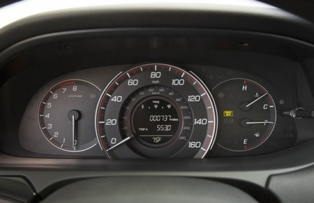 Hình ảnh xe Accord 2013 phiên bản hybrid sạc điện (PHEV):